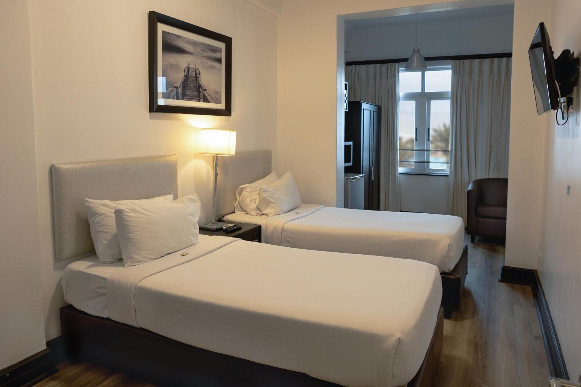 Parade Hotel Дурбан Экстерьер фото